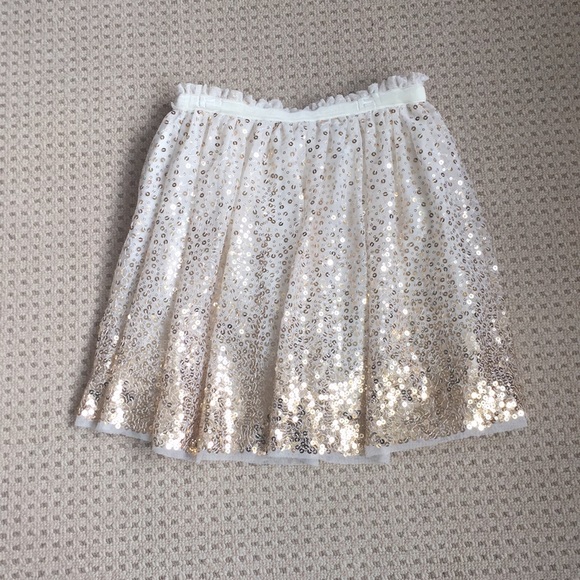 Size 7-8 skirt with hombre sequins detailing! - Picture 2 of 2